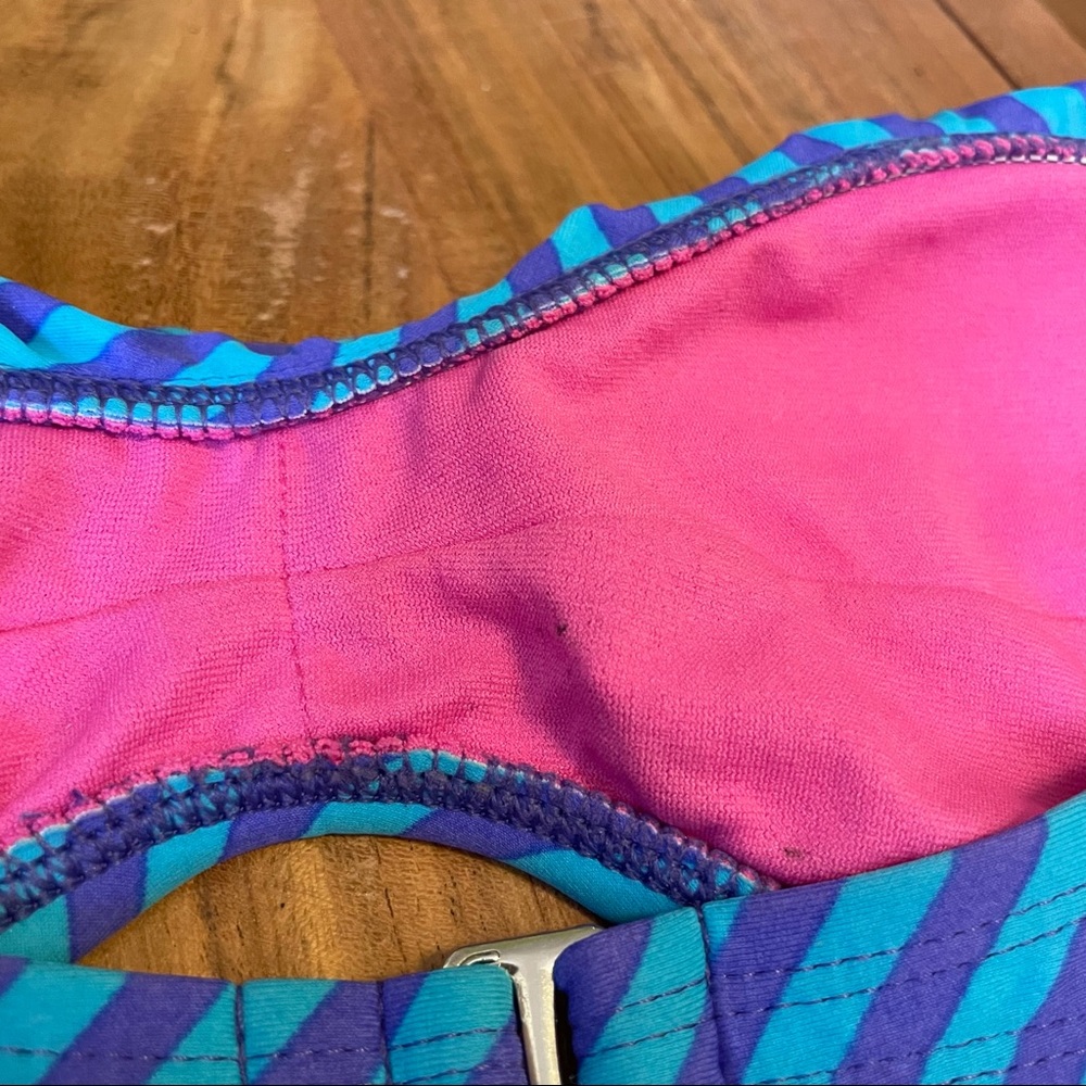 Striped Ruffled Bikini Top - Picture 3 of 4